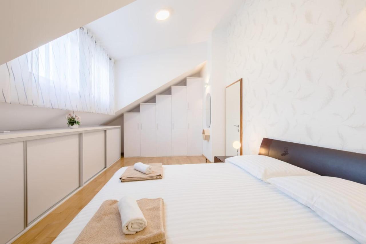 Apartmani Krilo Podstrana Buitenkant foto
